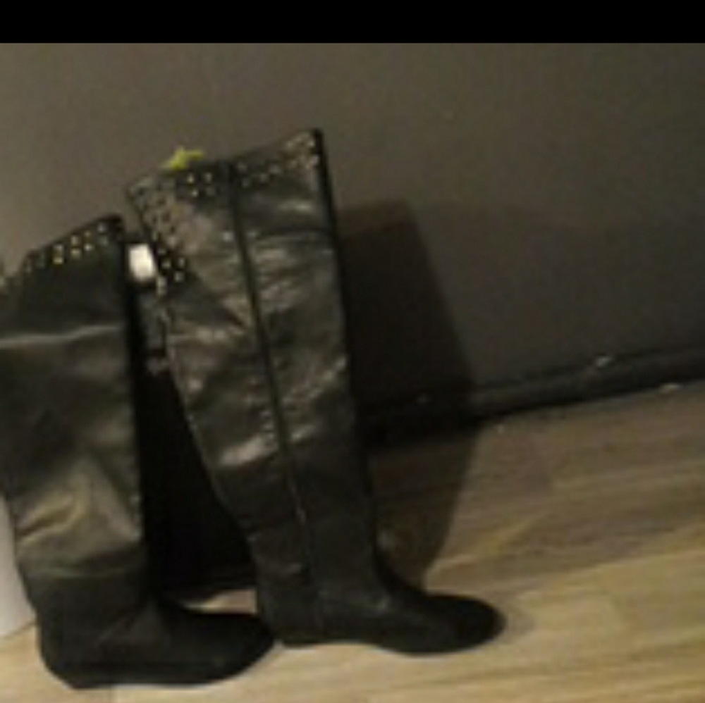Women's black boots with studs